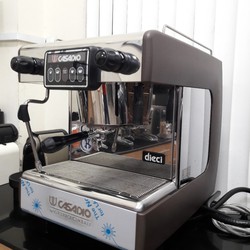 Bán thanh lý máy pha cà phê CASADIO 1 group giá rẻ 35tr/máy.