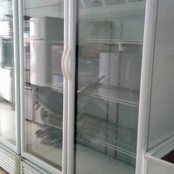 Tủ mát cũ Alaska 1200 lít, mới 90%, máy móc zin