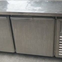Bán tủ mát inox 2 cửa