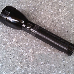 Đèn pin Wasing WFL H8