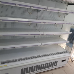 Tủ mát trưng bày trong siêu thị Carrier