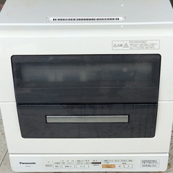 Máy rửa chén bát PANASONIC NP TR5 đời 2011 2012,còn mới 90%