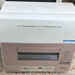 Máy rửa chén Toshiba DWS 600D đời 2012 màu hồng