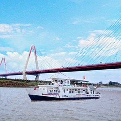 Du Thuyền Sông Hồng Hấp Dẫn Hàng Ngày