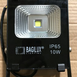 Đèn pha LED (vỏ đen) 10W/ 20W/ 30W/ 50W/ 100W/ 150W/ 200W  – Bagilux