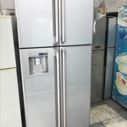 thanh lý tủ lạnh 4 cửa 550 lít, Hitachi.