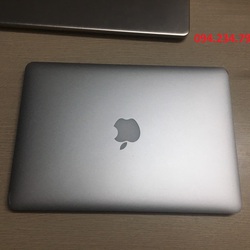 Macbook Pro Retina 13 inch 2015 i5 8GB RAM