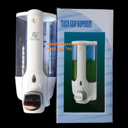 Hộp đựng nước rửa tay 