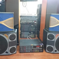 Bộ Karaoke cao cấp gồm: Âm ly 8 sò Jarguar pa 203, loa BMB giá 1tr8