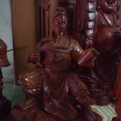 Tượng Quan Công Vuốt Râu Gỗ Xà Cừ