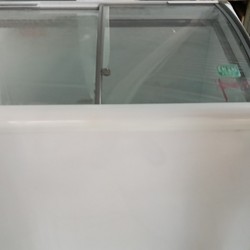 Tủ đông cũ mặt kính nhập Thái Lan 280 lít, mới 89%, 2 cánh kiếng lùa , đông xuốt