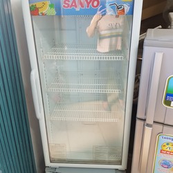 Tủ mát cũ Sanyo 330 lít, mới 88%, mát lạnh nhanh, chạy êm