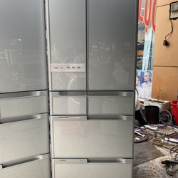 Tủ lạnh HITACHI R Y5400 543L mặt gương , hút chân không, cửa trợ lực, gương xám xanh, còn mới 90%