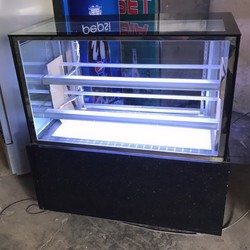 Tủ trưng bày và bảo quản bánh kem kính vuông