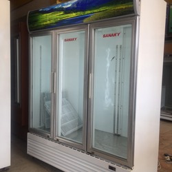 Tủ mát Sanaky 3 cánh cửa mở 1500L