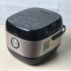 Nồi cơm điện cao tần IH Toshiba dung tích 1 lít và 1.8 lít