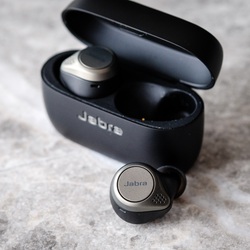 Tai nghe true wireless thể thao chống nước giá rẻ