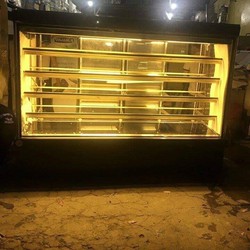 Tủ mát trưng bày bánh kem 5 tầng