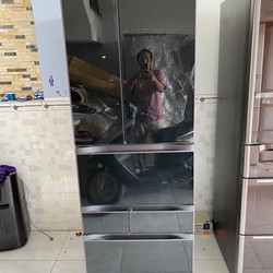 Tủ lạnh Toshiba 6 cánh GR F56FXV ZT mặt kính 2012