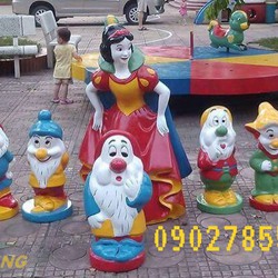 Tượng cổ tích cô tấm , tượng hươu cao cổ quỳ và đứng