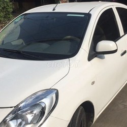 Gia đình cần bán xe nissan sunny 2014 ,tuyên quang