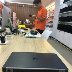 Laptop Dell Latitude E7270 mỏng nhẹ cấu hình cao/ bảo hành 12 tháng