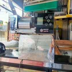Máy làm kem tuyết Bingsu sản xuất Hàn quốc