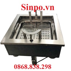 Bếp lẩu thang máy nhà hàng