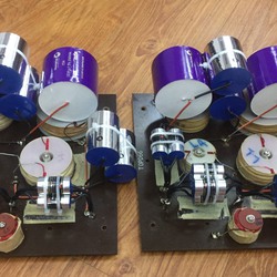 Phân tần Loa Ditton 66 Tannoy