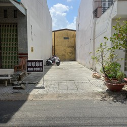 Bán 94m2 đất thổ Phường 5 ngay tttp Cà Mau, SHR, chỉ 3.7 tỷ,