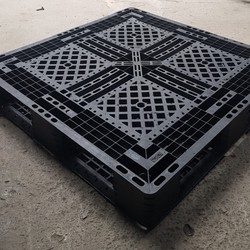 Pallet nhựa 90%