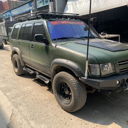 Bậc bước Suzuki Trooper