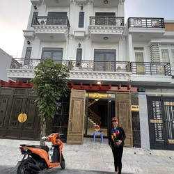 Bán nhà ở Cát Tường Phú Sinh 1T2L 1 lửng, SHR, giá 3 tỷ.