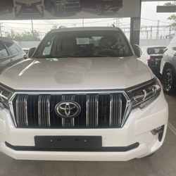 Toyota Prado 2.7 nhập từ Nhật Bản màu trắng giao ngay