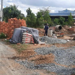 Bán gấp trong tuần 100m2 đất đối diện KCN Cầu Tràm, SHR, 1.2 tỷ.