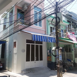 Bán nhà mới kinh doanh được, khu Quốc Tuấn, Phước Tân ngay trung tâm