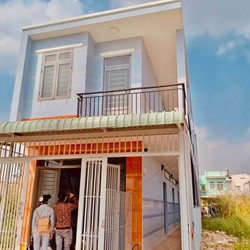 Nhà bán đang cho thuê 10 triệu tháng, Long Hậu