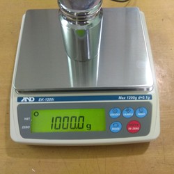 Cân điện tử EK 1200i Max : 1200g/0.1g Hãng SX: AND XX : Hàn Quốc