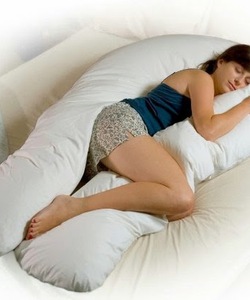 Gối chữ U chăm sóc sức khỏe cho chị em