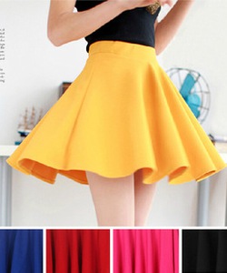 Váy nữ dáng xếp ly, họa tiết một màu trẻ trung, phong cách ngọt ngào