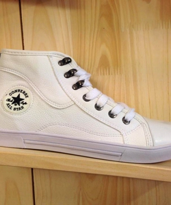 Bộ Sưu Tập Giày Thể Thao Nam HOT Tháng 12