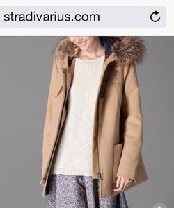 Dạ Zara, chất dạ mịn, form dáng trẻ trung, sang trọng.