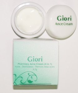 Kem đặc trị mụn Giori