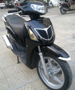 SH150 mầu đen nhập khẩu 2004