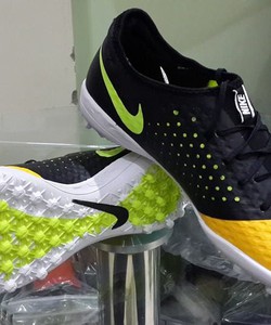 Chuyên Giày Bóng đá sân cỏ tự nhiên,Nhân Tạo Nike,Adidas,Giày TENIS.... ,Quần áo thể thao Cầu lông,Tenis... .