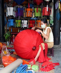 Cơ sở làm lồng đèn hội an