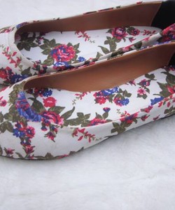 Dolly Polly giày bệt, lười,cao gót,sandal hoa họa tiết giá chỉ từ 125k. 100% MADE IN VIETNAM