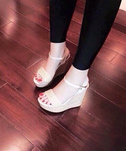 Về rất nhiều mẫu sandals cực hot Giá rẻ mà chất lượng