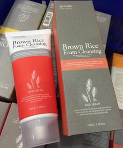 Sửa rửa mặt 3w clinic và sửa rửa mặt thái