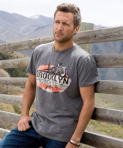 Áo thun nam Brooklyn hàng xuất chuẩn.